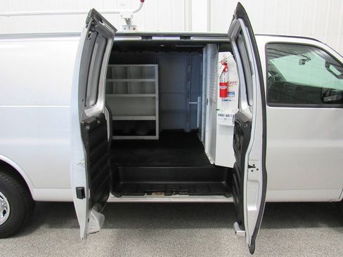 Used 2020 Chevrolet Express 2500 Extended w/ Driver Convenience Package RWD image 20