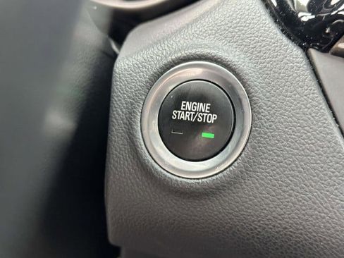 Used 2020 Buick Envision Essence image 23