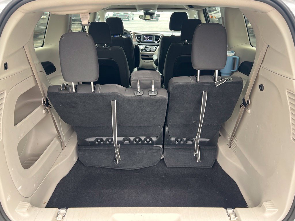 Used 2024 Chrysler Voyager LX FWD image 22