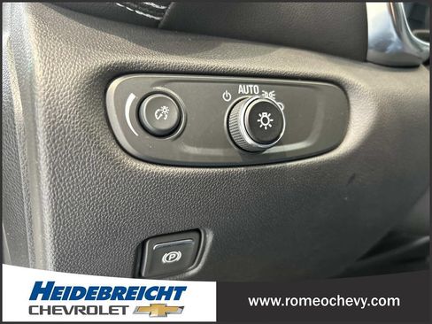 Used 2024 Chevrolet Blazer LT w/ Convenience Package FWD image 29