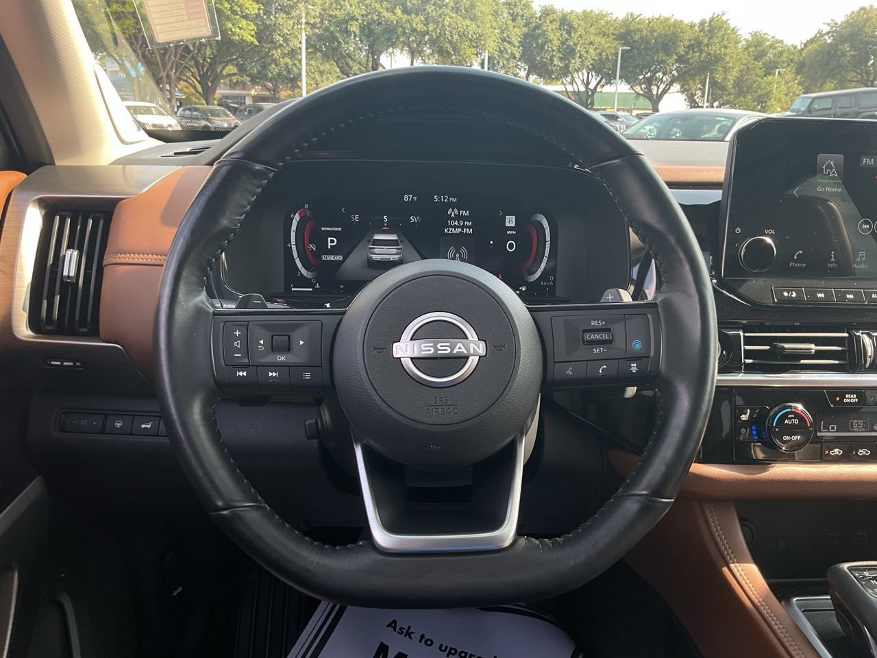 Used 2024 Nissan Pathfinder Platinum FWD image 31