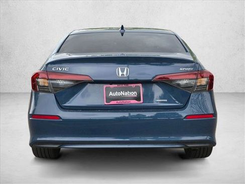 Used 2025 Honda Civic Sport image 6