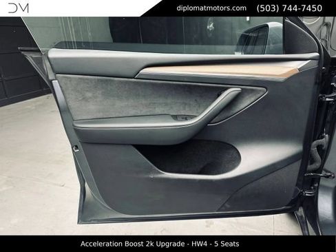 Used 2023 Tesla Model Y Long Range AWD/4WD image 24