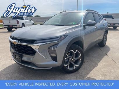 Used 2025 Chevrolet Trax LT
