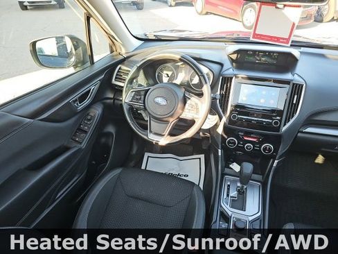 Used 2023 Subaru Forester Premium image 28
