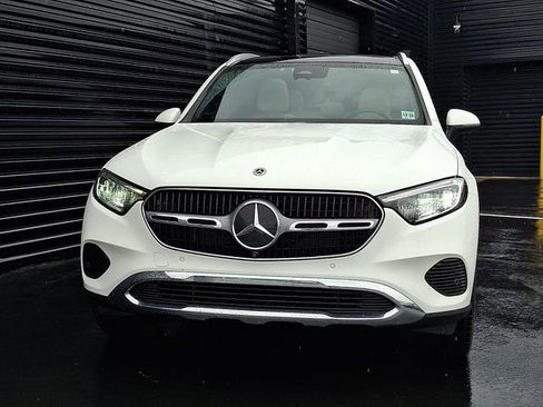 Used 2024 Mercedes-Benz GLC 300 4MATIC image 10