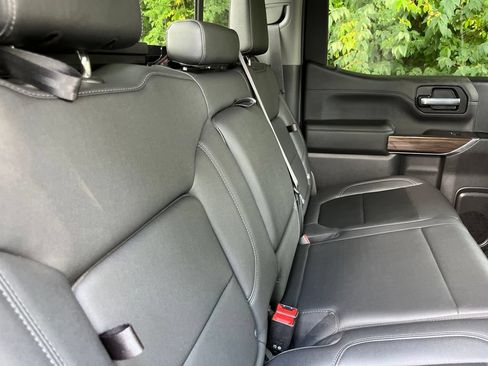 Used 2021 Chevrolet Silverado 1500 LT Trail Boss w/ Convenience Package II AWD/4WD image 43