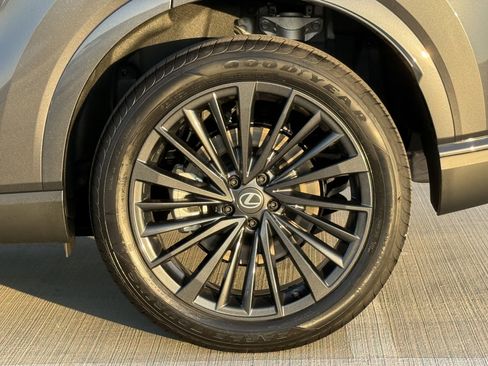 New 2026 Lexus RX 350 FWD image 16