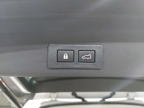 Used 2023 Subaru Ascent Limited w/ Technology Package image 14