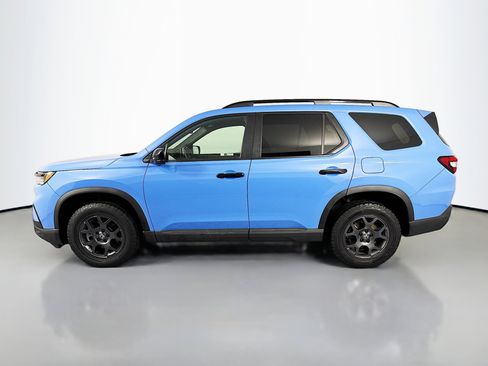 Used 2024 Honda Pilot TrailSport image 8