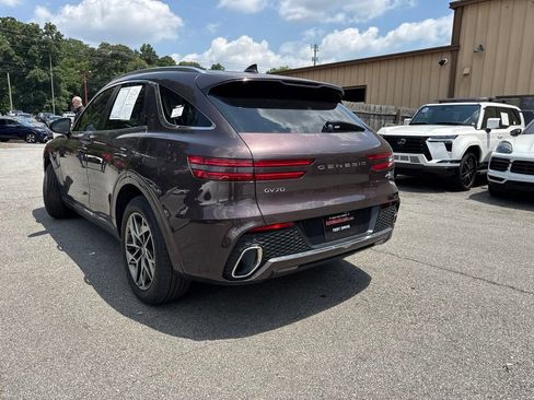 Used 2023 Genesis GV70 2.5T w/ Select Package AWD/4WD image 2