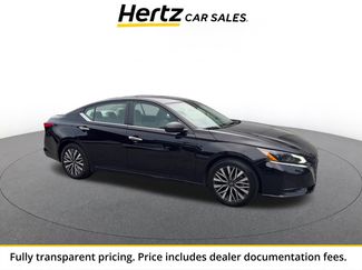 Used 2025 Nissan Altima 2.5 SV FWD video 1