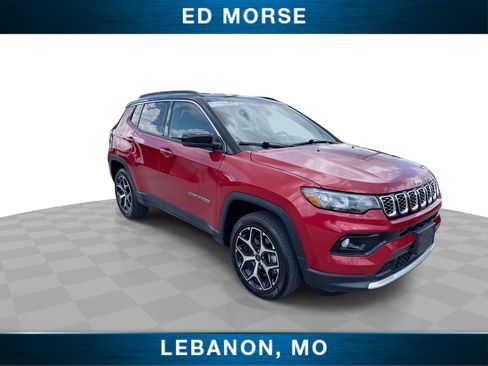 Used 2025 Jeep Compass Limited AWD/4WD image 2