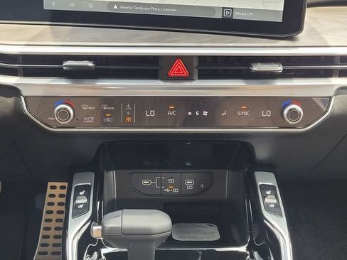 New 2026 Kia Sorento SX Prestige w/ Olive Brown Leather Package AWD/4WD image 19