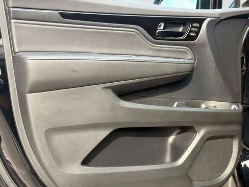 Used 2025 Honda Odyssey Elite image 18