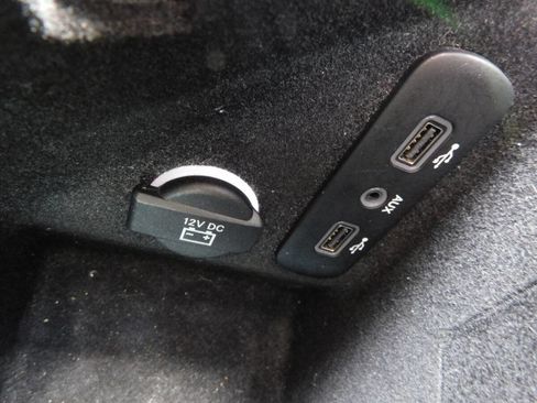 Used 2018 Dodge Challenger R/T Plus image 17