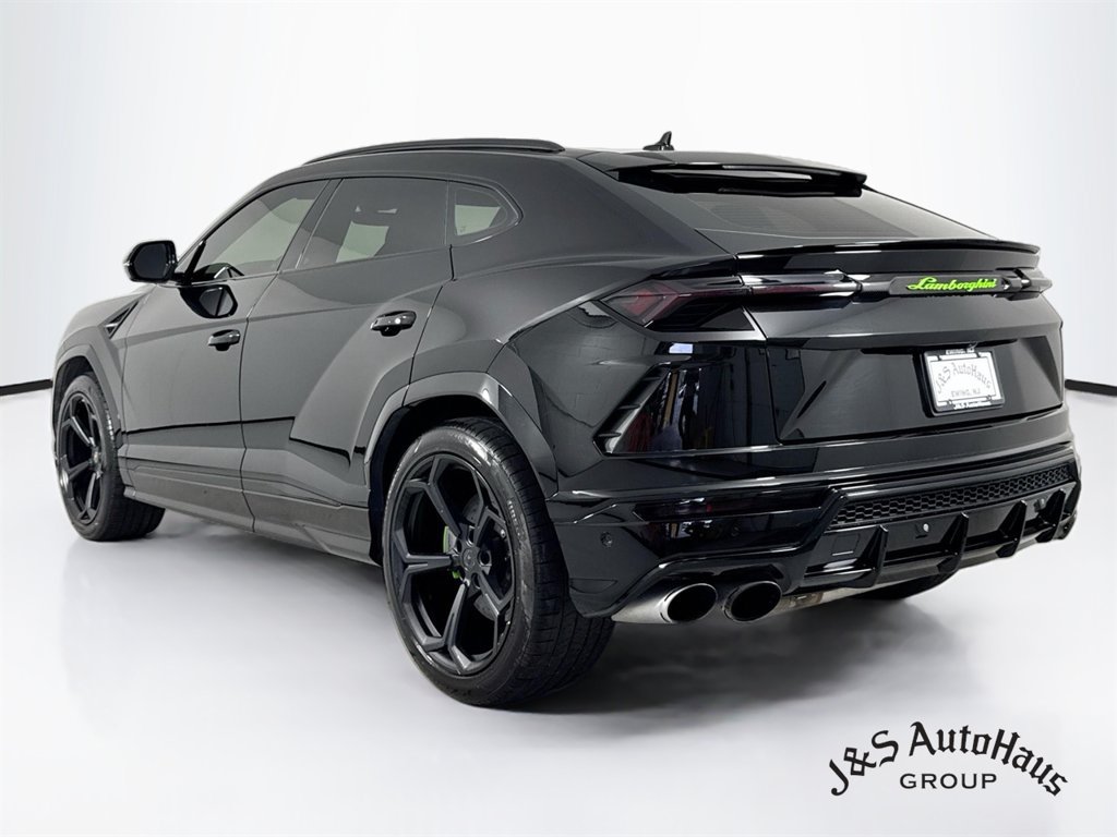 Used 2021 Lamborghini Urus AWD/4WD image 5