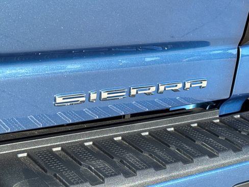 New 2026 GMC Sierra 2500 Denali w/ Denali Reserve Package image 11