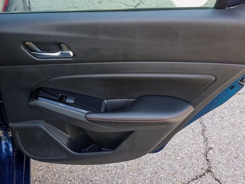 Certified 2023 Nissan Altima 2.5 SR image 18