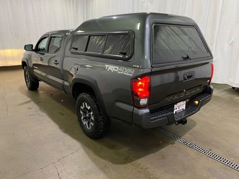 Certified 2018 Toyota Tacoma TRD Off-Road w/ TRD Premium Off Road Package image 6