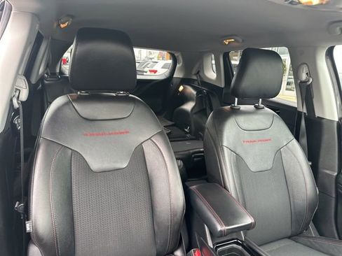 Used 2022 Jeep Compass Trailhawk w/ Trailhawk Convenience Group image 19