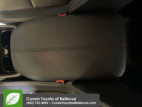 Used 2021 Toyota RAV4 XLE Premium image 26