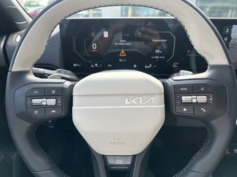 New 2025 Kia K4 GT-Line w/ GT-Line Premium Package image 36