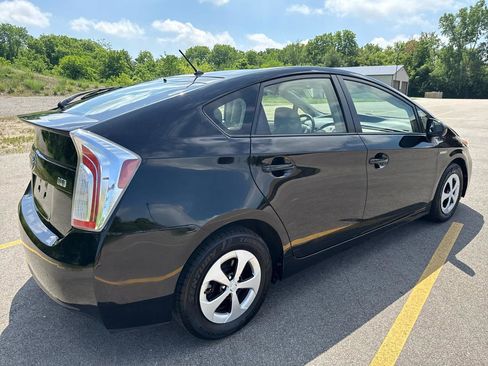 Used 2014 Toyota Prius Two FWD image 5
