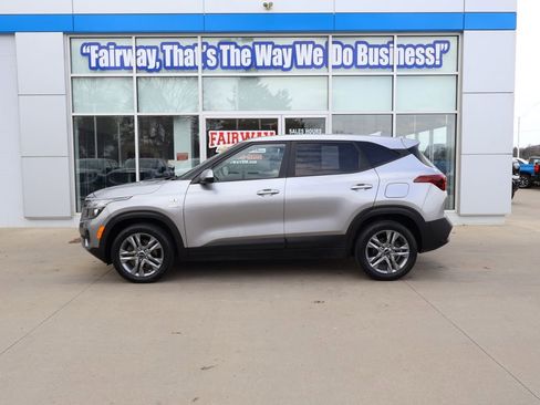 Used 2021 Kia Seltos LX image 7