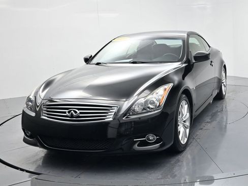 Used 2014 INFINITI Q60 Convertible w/ Premium Package image 3
