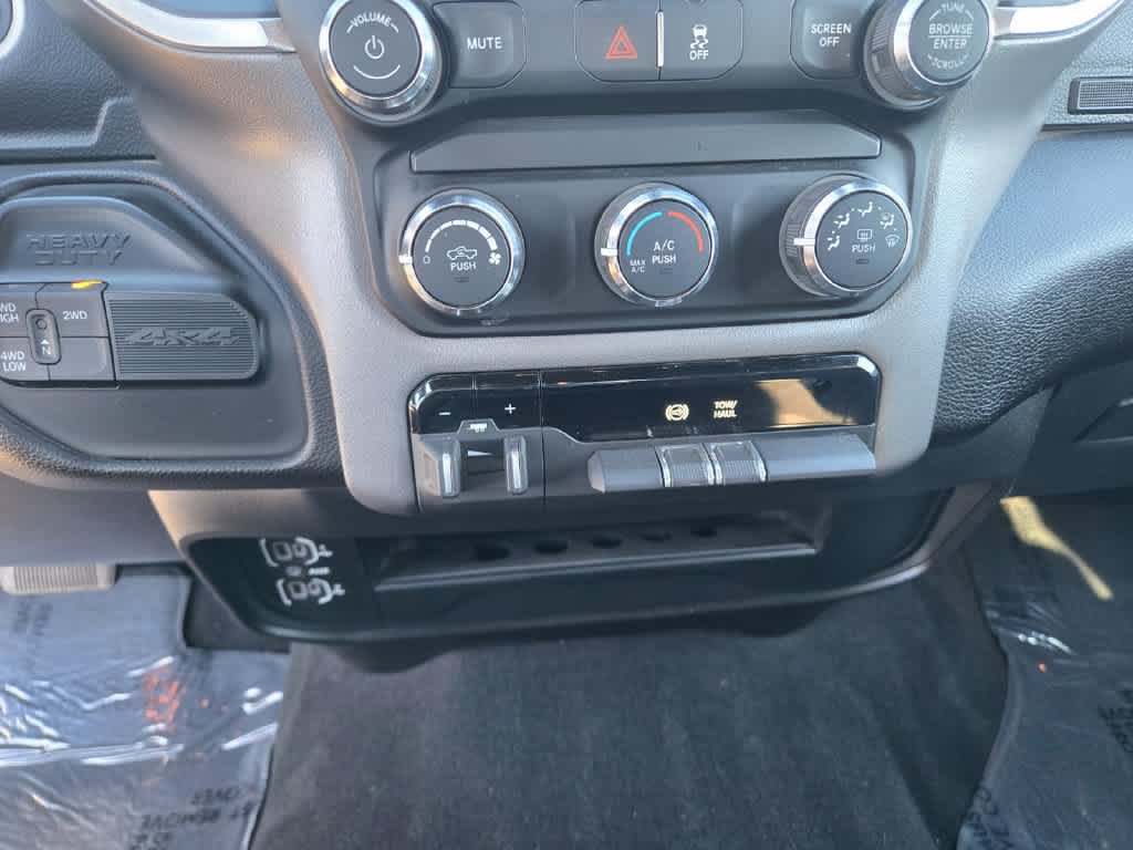 Certified 2024 RAM 2500 Big Horn AWD/4WD image 14