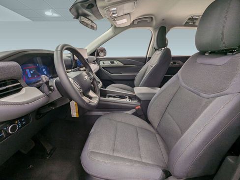 New 2026 Ford Explorer Active image 4