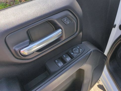Used 2023 Chevrolet Silverado 1500 Custom RWD image 22