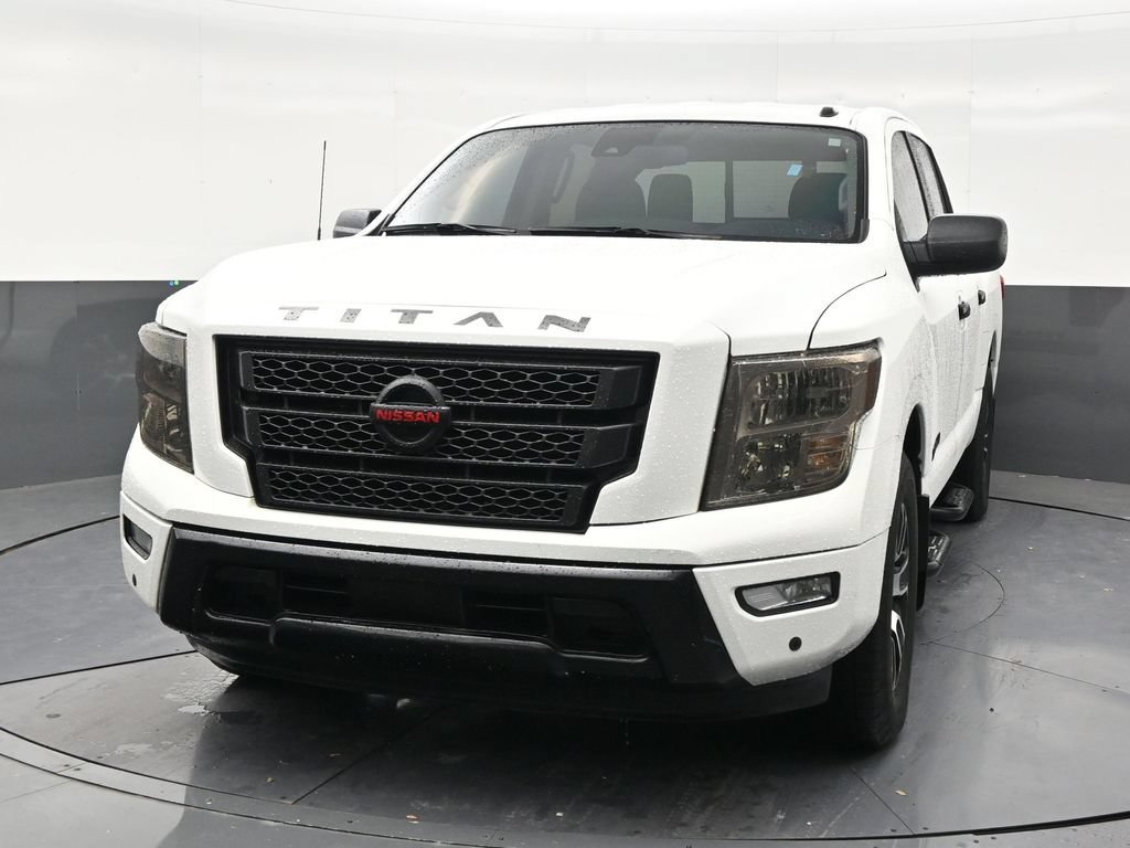 Used 2021 Nissan Titan SV w/ SV Convenience Package RWD image 8