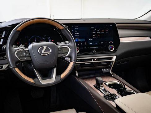 Certified 2024 Lexus RX 350 AWD image 4