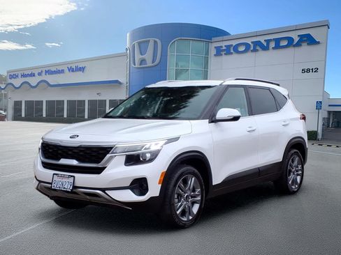 Used 2021 Kia Seltos S FWD image 1