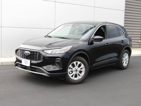 Used 2023 Ford Escape Active w/ Tech Pack #2 image 19