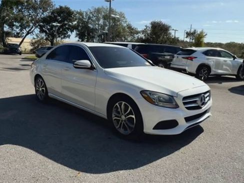 Used 2016 Mercedes-Benz C 300 Sedan image 2