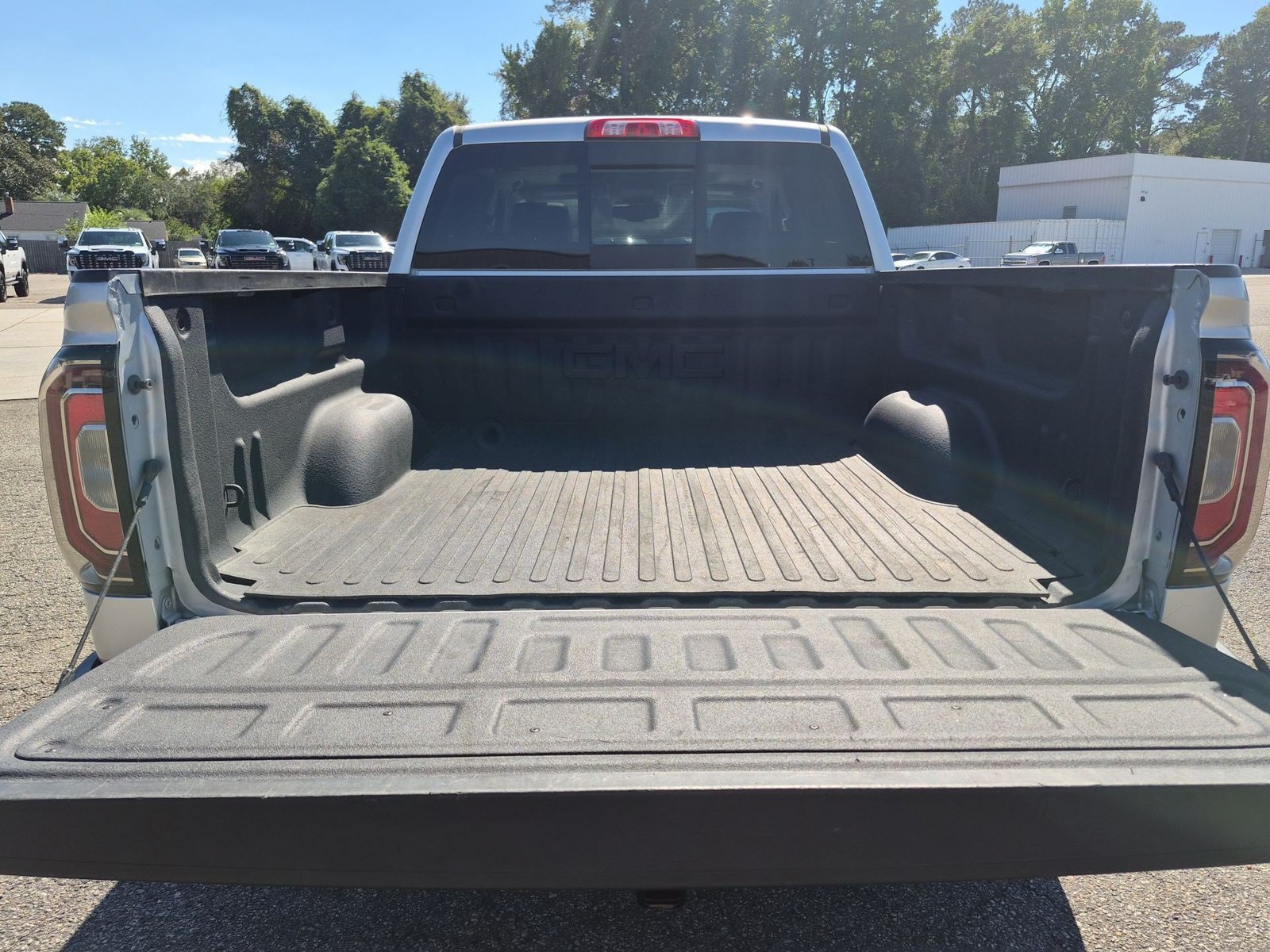 Certified 2018 GMC Sierra 1500 SLT AWD/4WD image 25