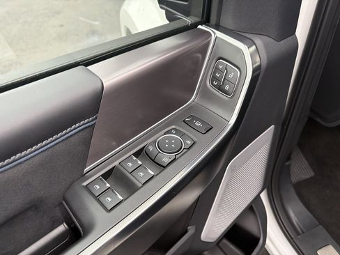 New 2026 Ford F450 Platinum w/ FX4 Off-Road Package image 18