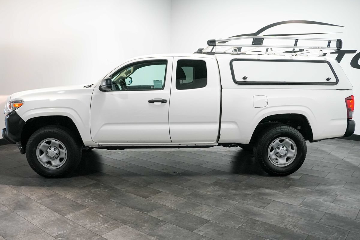 Used 2022 Toyota Tacoma SR RWD image 3