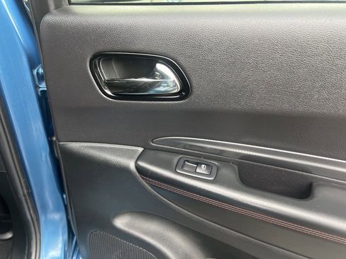 Used 2025 Dodge Durango GT image 41
