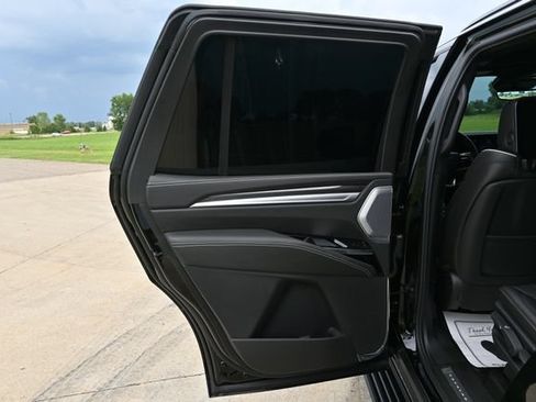 Used 2026 Cadillac Escalade V AWD/4WD image 24