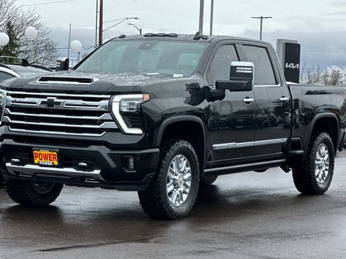 Used 2024 Chevrolet Silverado 2500 High Country w/ High Country Premium Package image 8