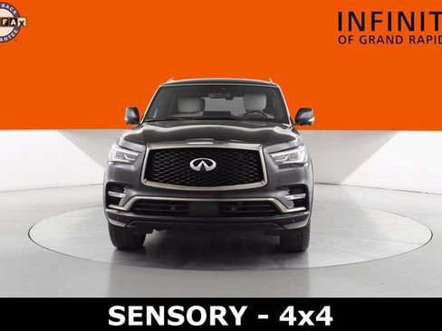 Used 2024 INFINITI QX80 Sensory image 8