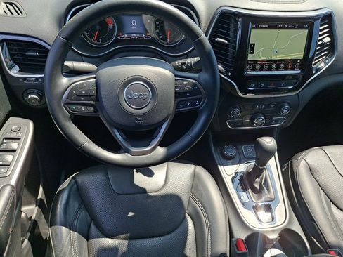 Used 2019 Jeep Cherokee Limited w/ Luxury Group AWD/4WD image 11