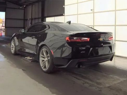 Used 2018 Chevrolet Camaro LT w/ RS Package image 5