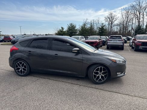 Used 2018 Ford Focus SEL w/ Cold Weather Package image 27