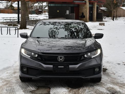 Used 2019 Honda Civic Sport image 2