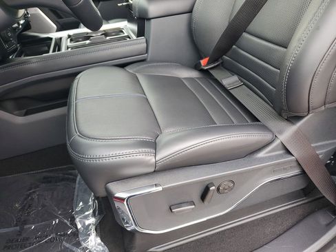 New 2026 Ford F350 Platinum image 16